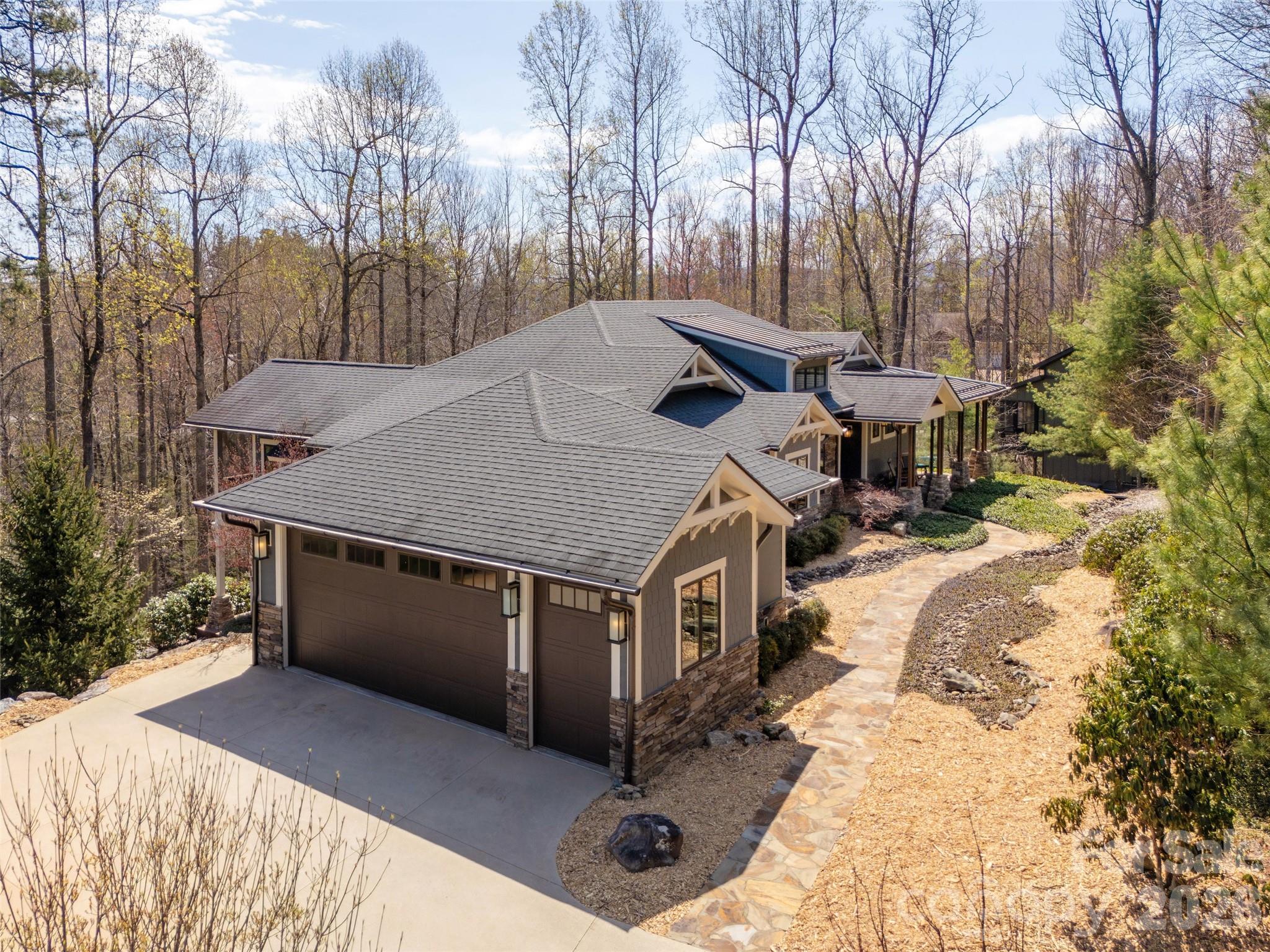 72 Dusky Court Hendersonville NC 28739