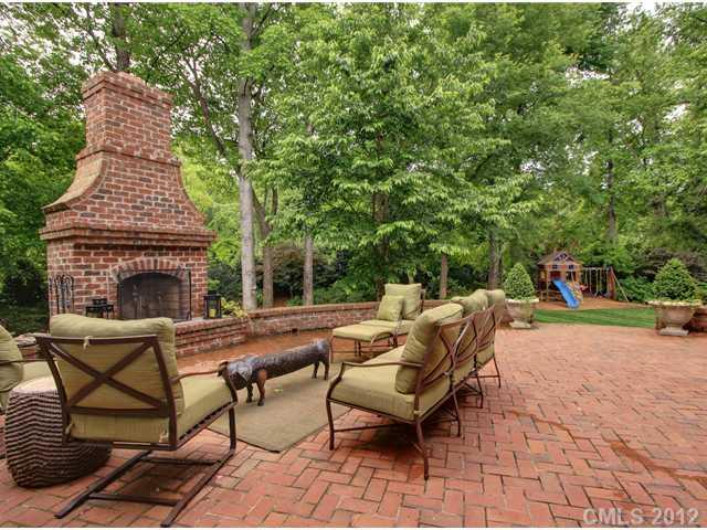 823 Hungerford Place Charlotte NC 28207