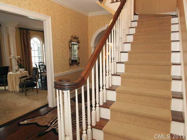 823 Hungerford Place Charlotte NC 28207