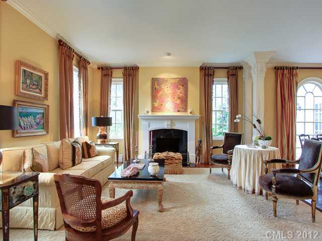 823 Hungerford Place Charlotte NC 28207