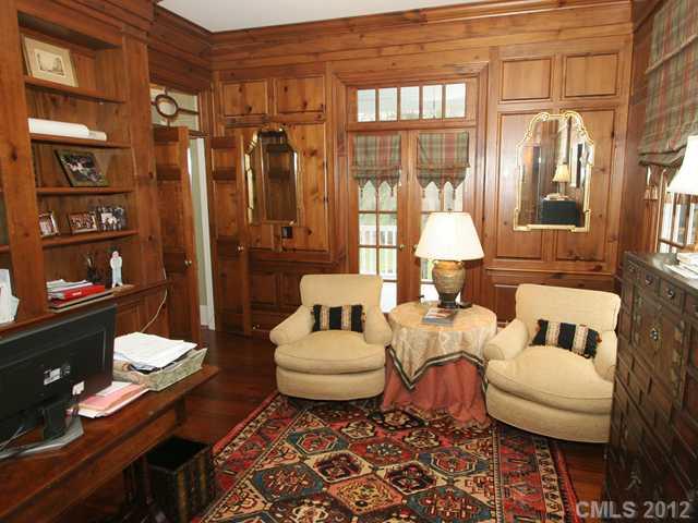 823 Hungerford Place Charlotte NC 28207