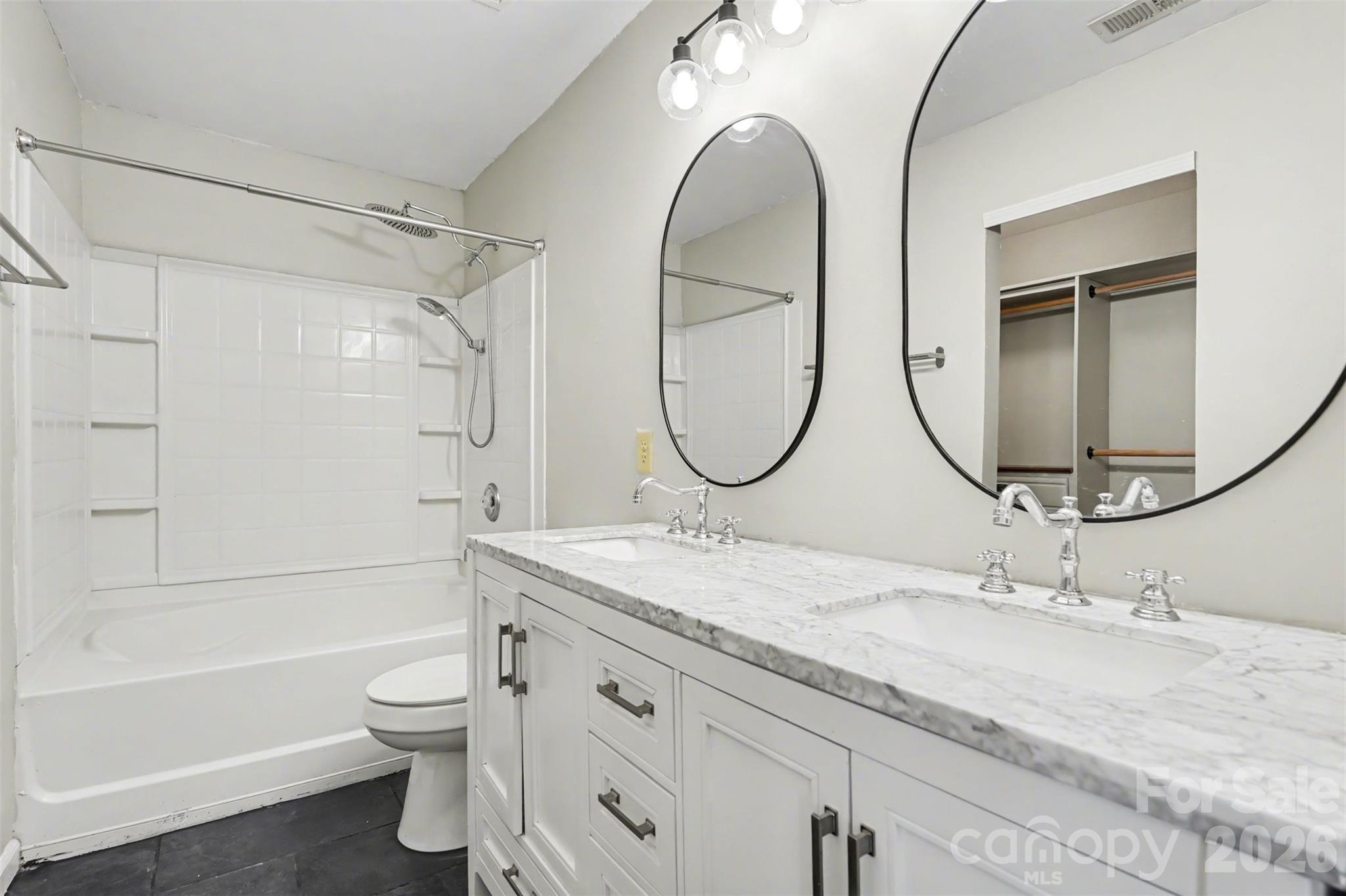 2648 Stream Bank Drive Charlotte NC 28269