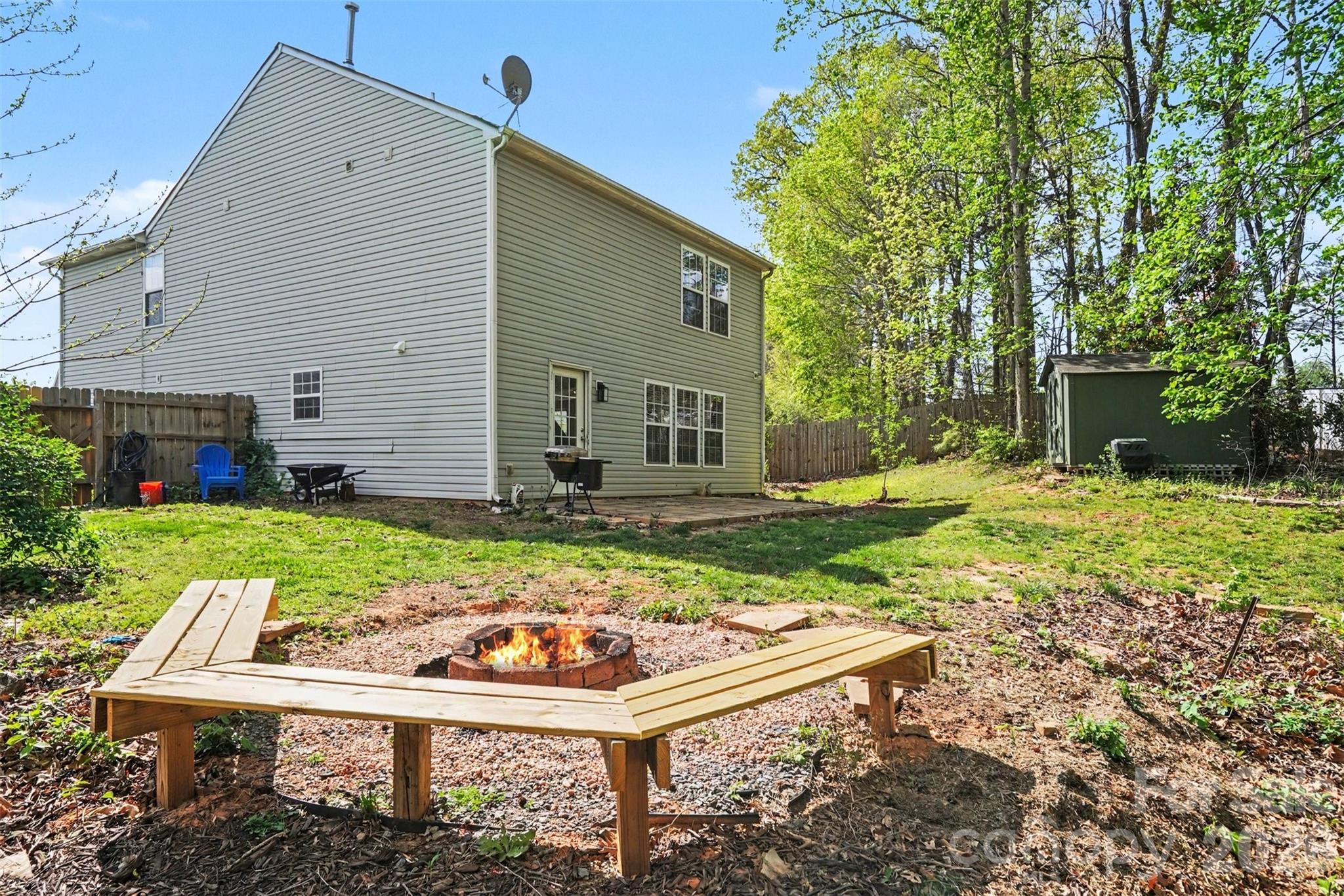 2648 Stream Bank Drive Charlotte NC 28269