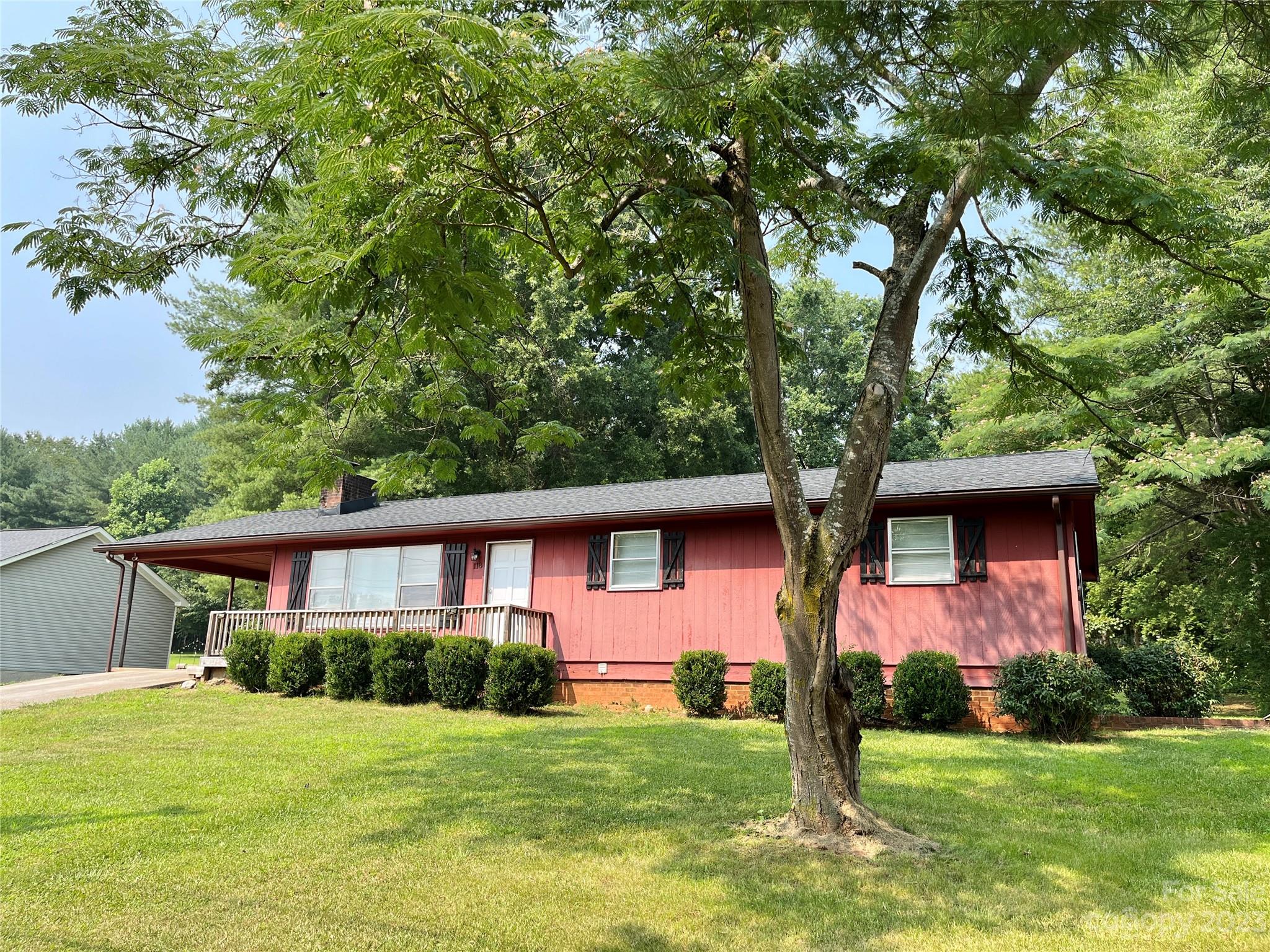 118 Polly Street Morganton NC 28655