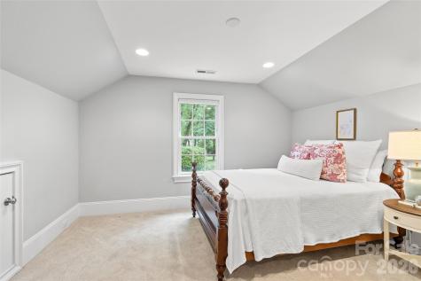 2816 Wheelock Road Charlotte NC 28211