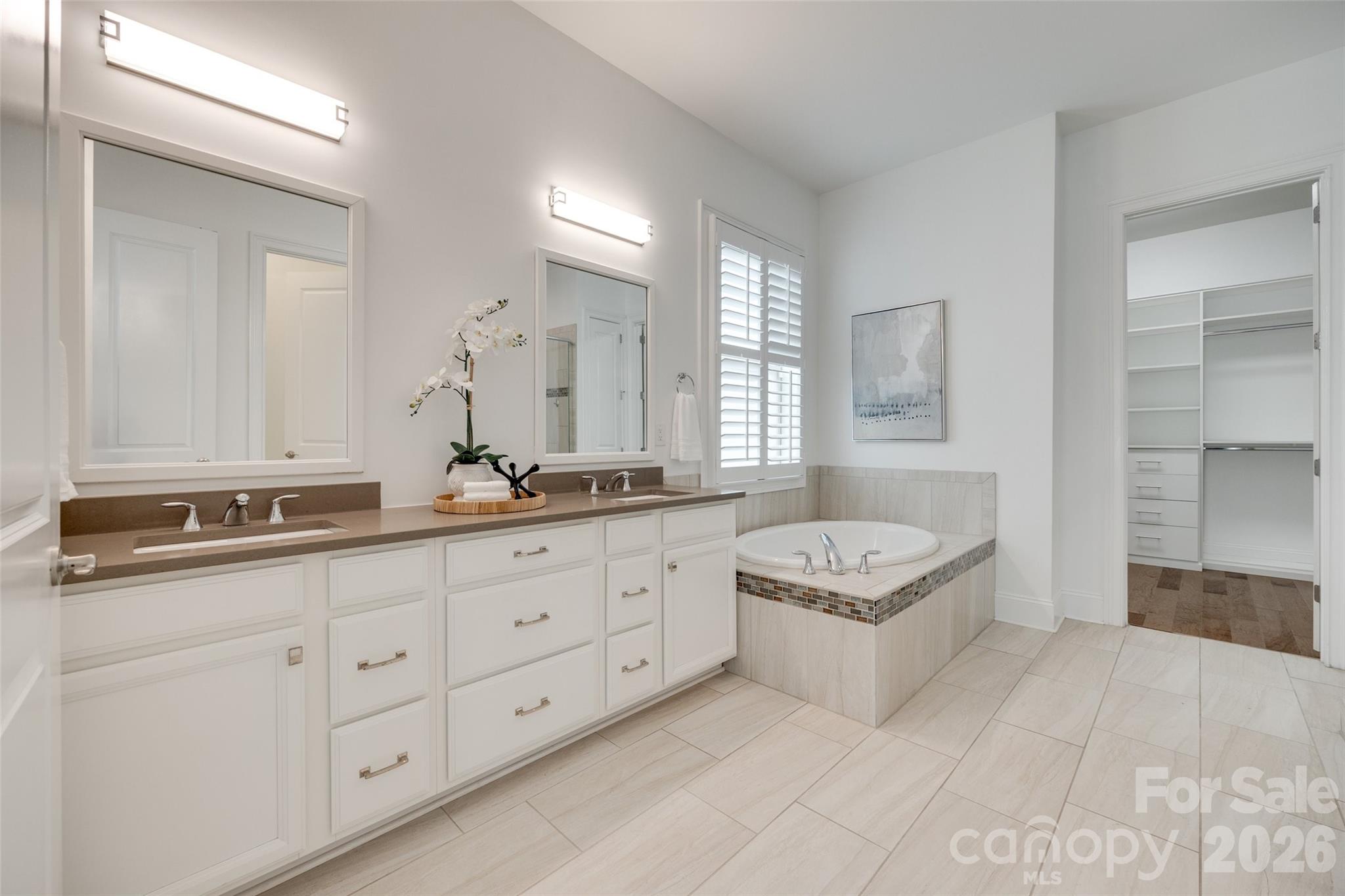 15927 Vale Ridge Drive Charlotte NC 28278