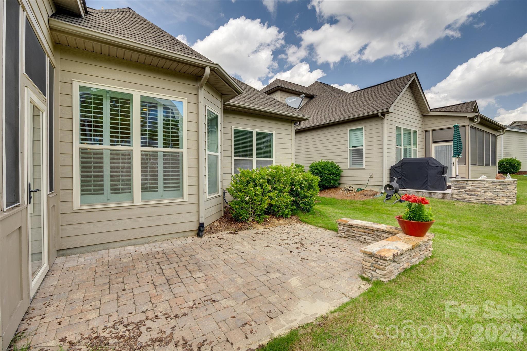 15927 Vale Ridge Drive Charlotte NC 28278