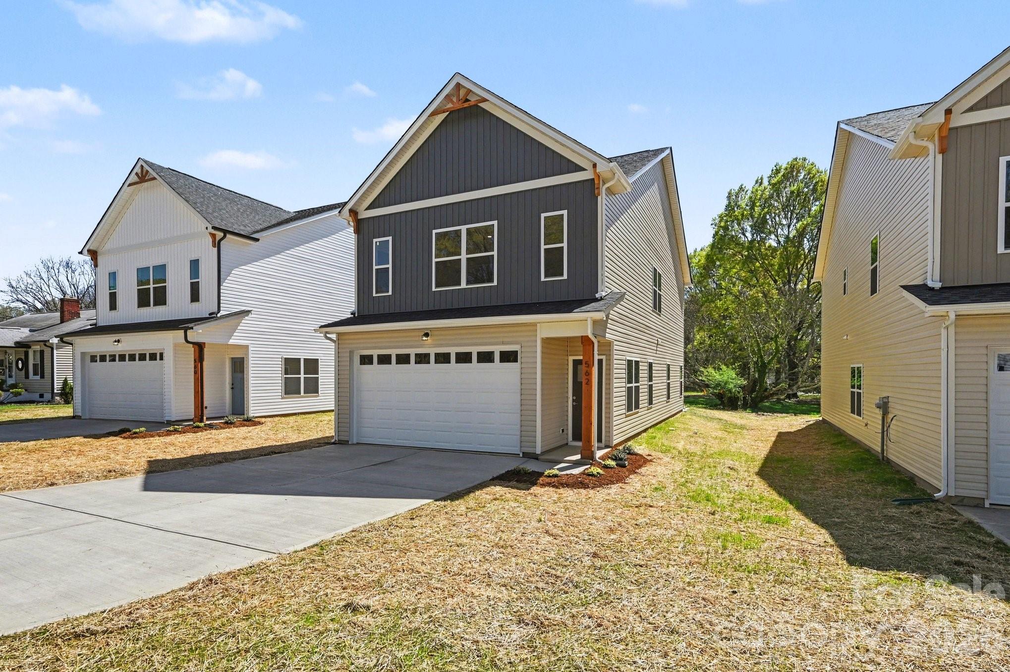 562 W Wilson Avenue Mooresville NC 28115
