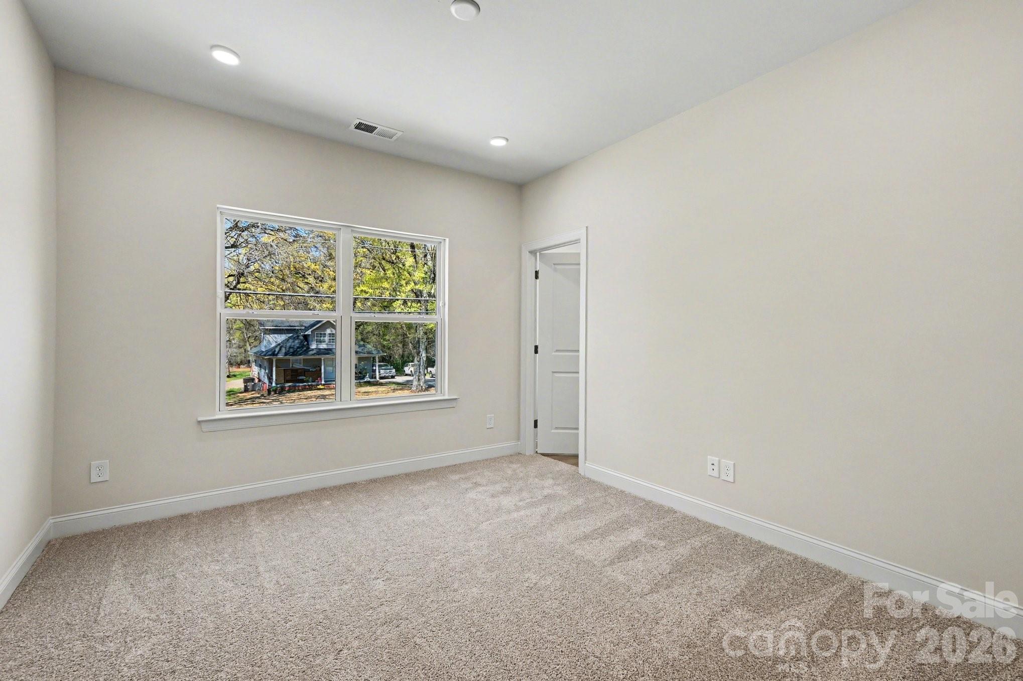 562 W Wilson Avenue Mooresville NC 28115