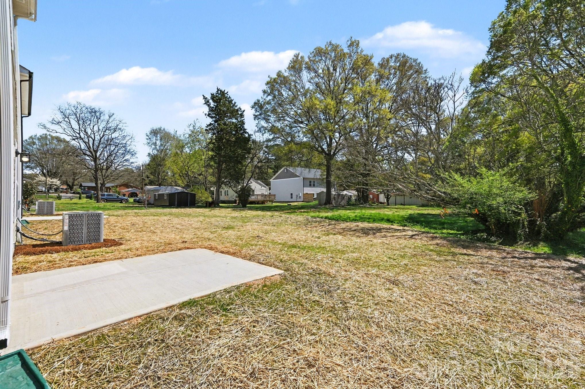 562 W Wilson Avenue Mooresville NC 28115