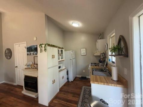 240 Skyline Drive New London NC 28127