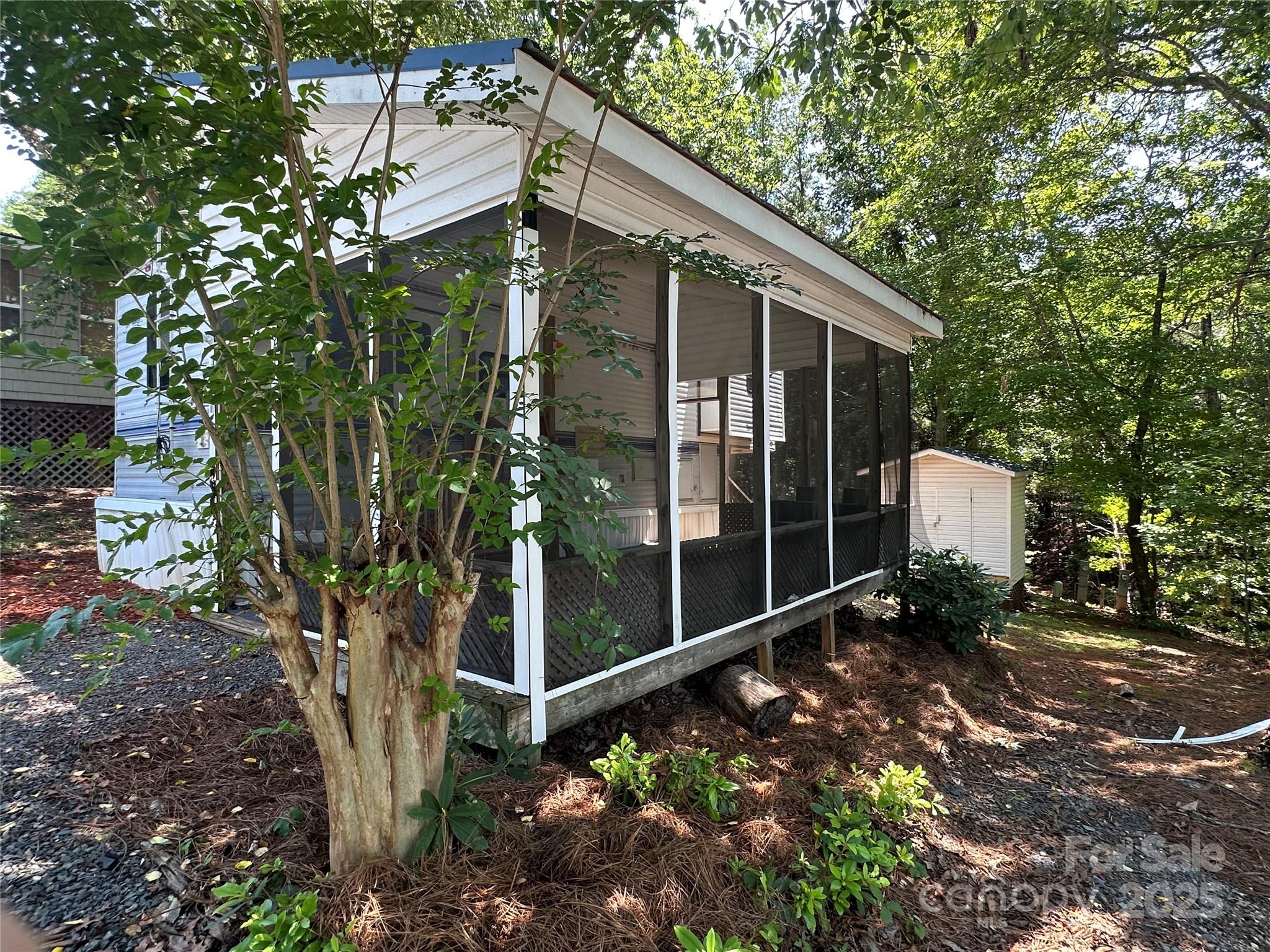 111 Deerfield Drive New London NC 28127