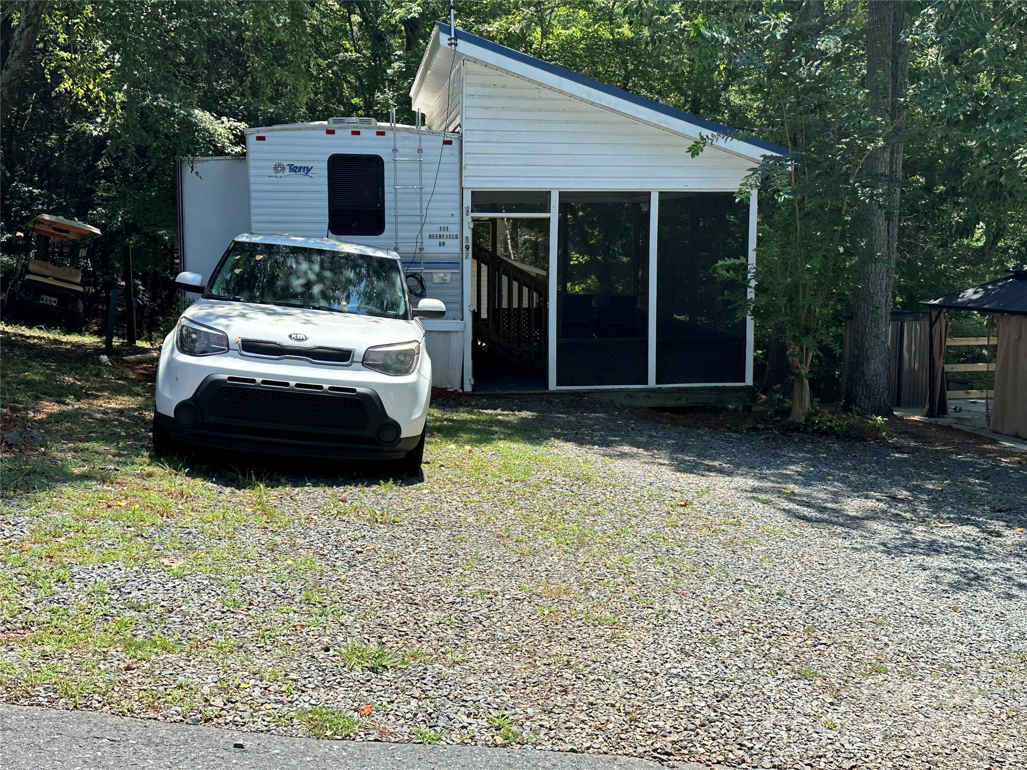 111 Deerfield Drive New London NC 28127