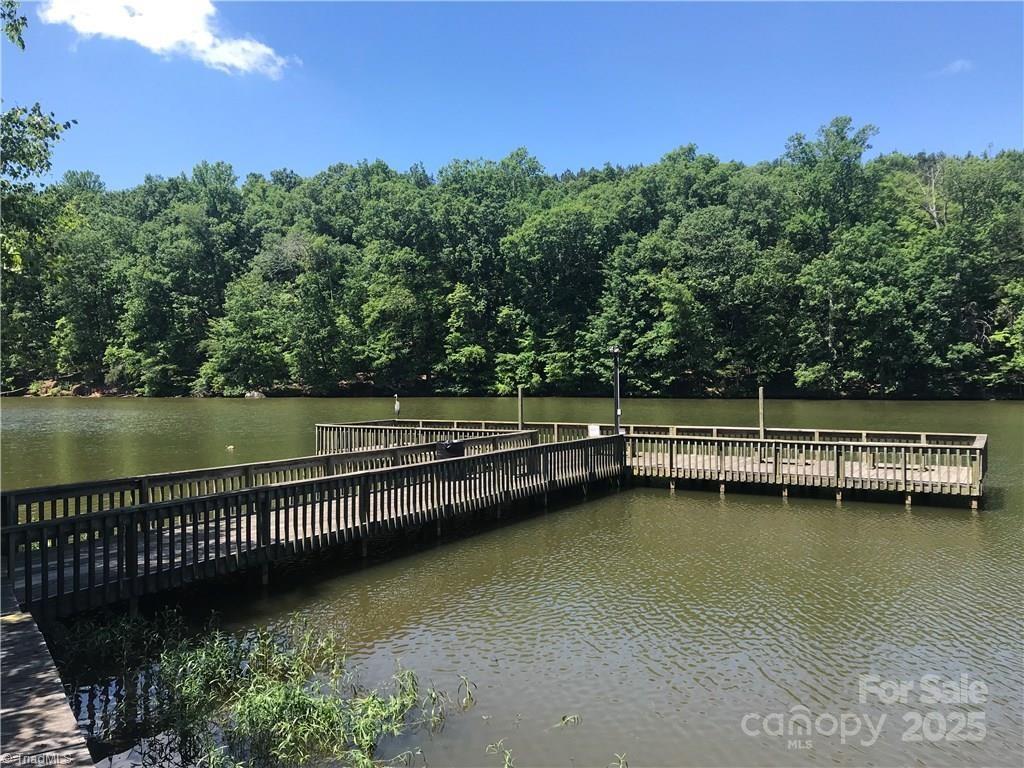 111 Deerfield Drive New London NC 28127