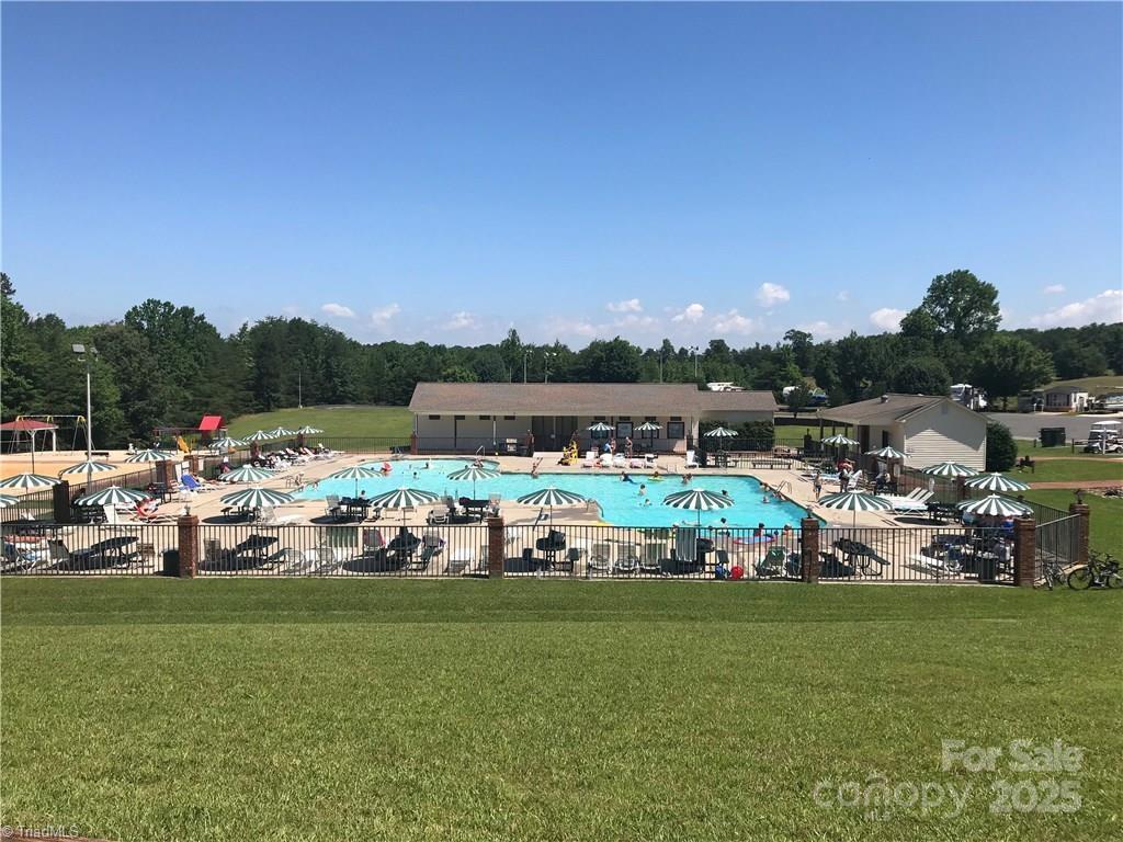 111 Deerfield Drive New London NC 28127
