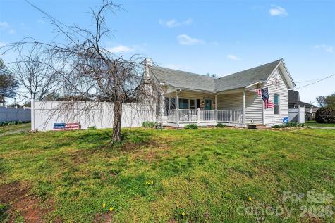 613 Salisbury Street China Grove NC 28023