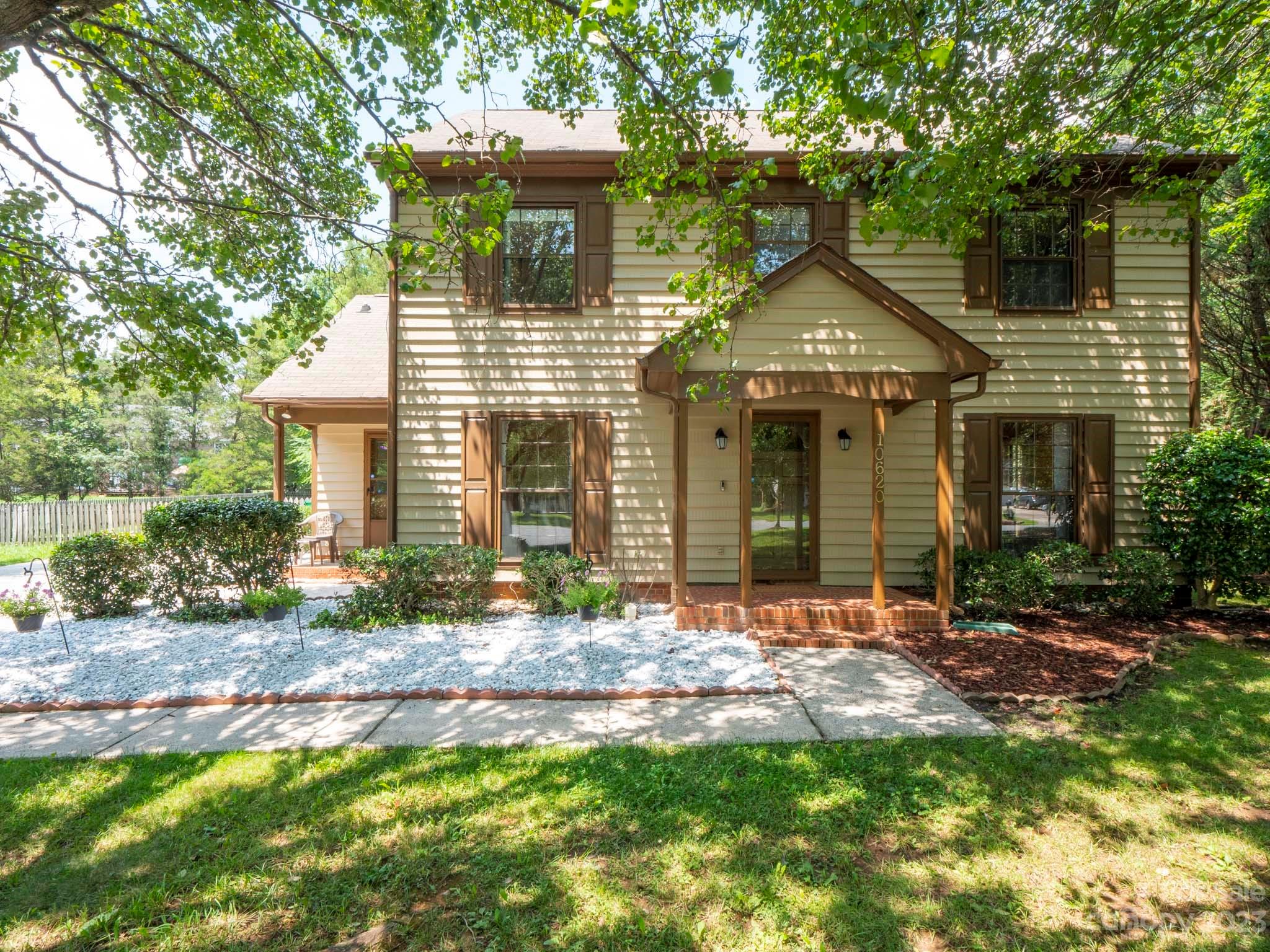 10620 Bryony Court Charlotte NC 28277