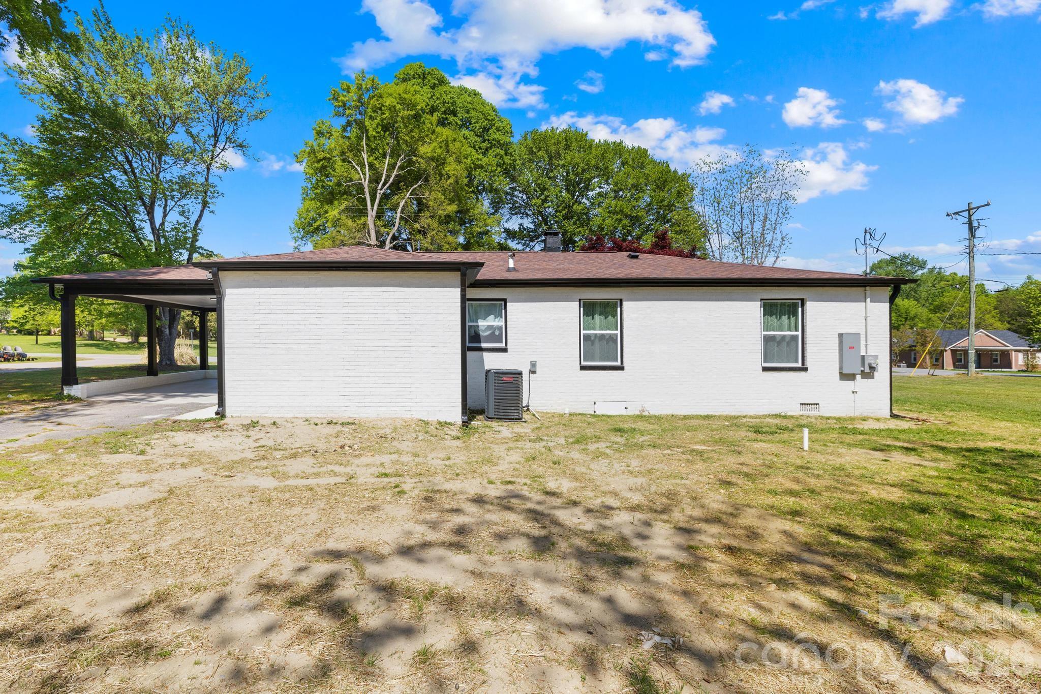 2243 Drive Inn Road Lincolnton NC 28092
