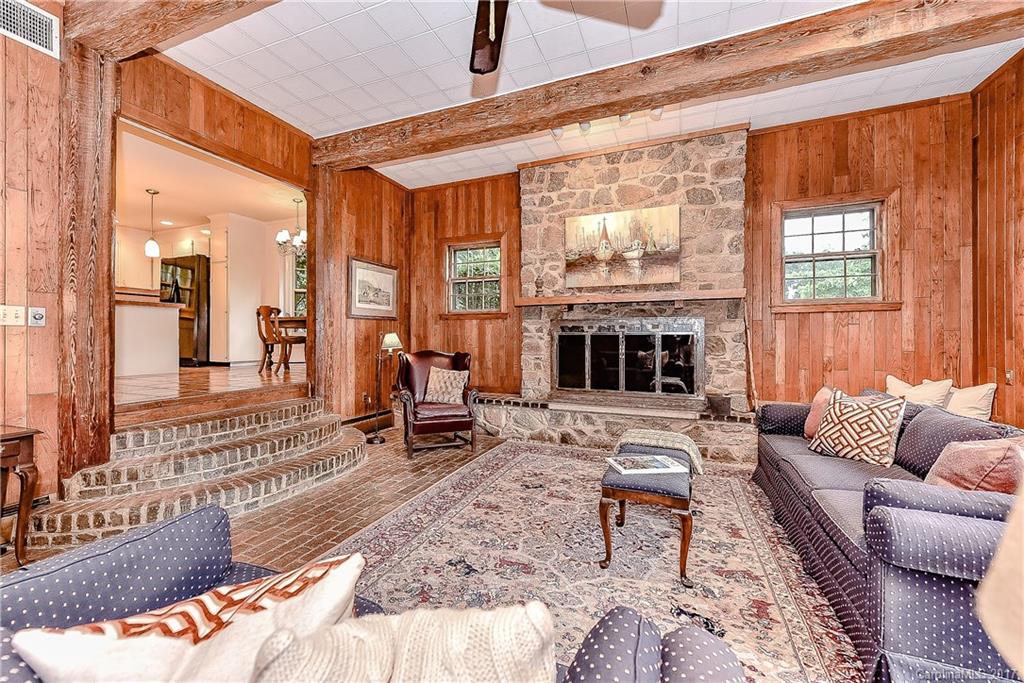 7101 Folger Drive Charlotte NC 28270