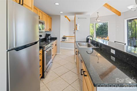 146 Cherokee Lane Purlear NC 28665
