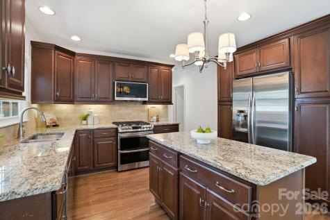 5623 Wedgewood Drive Charlotte NC 28210