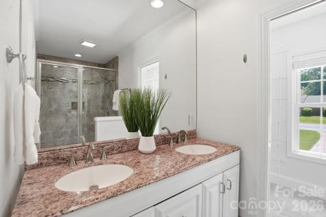 5623 Wedgewood Drive Charlotte NC 28210