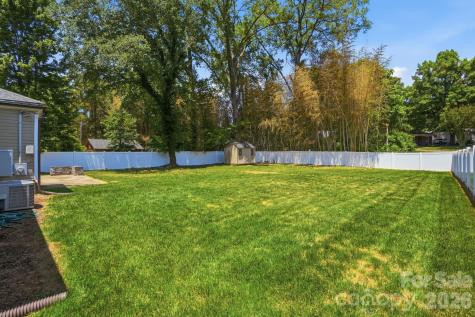 5623 Wedgewood Drive Charlotte NC 28210