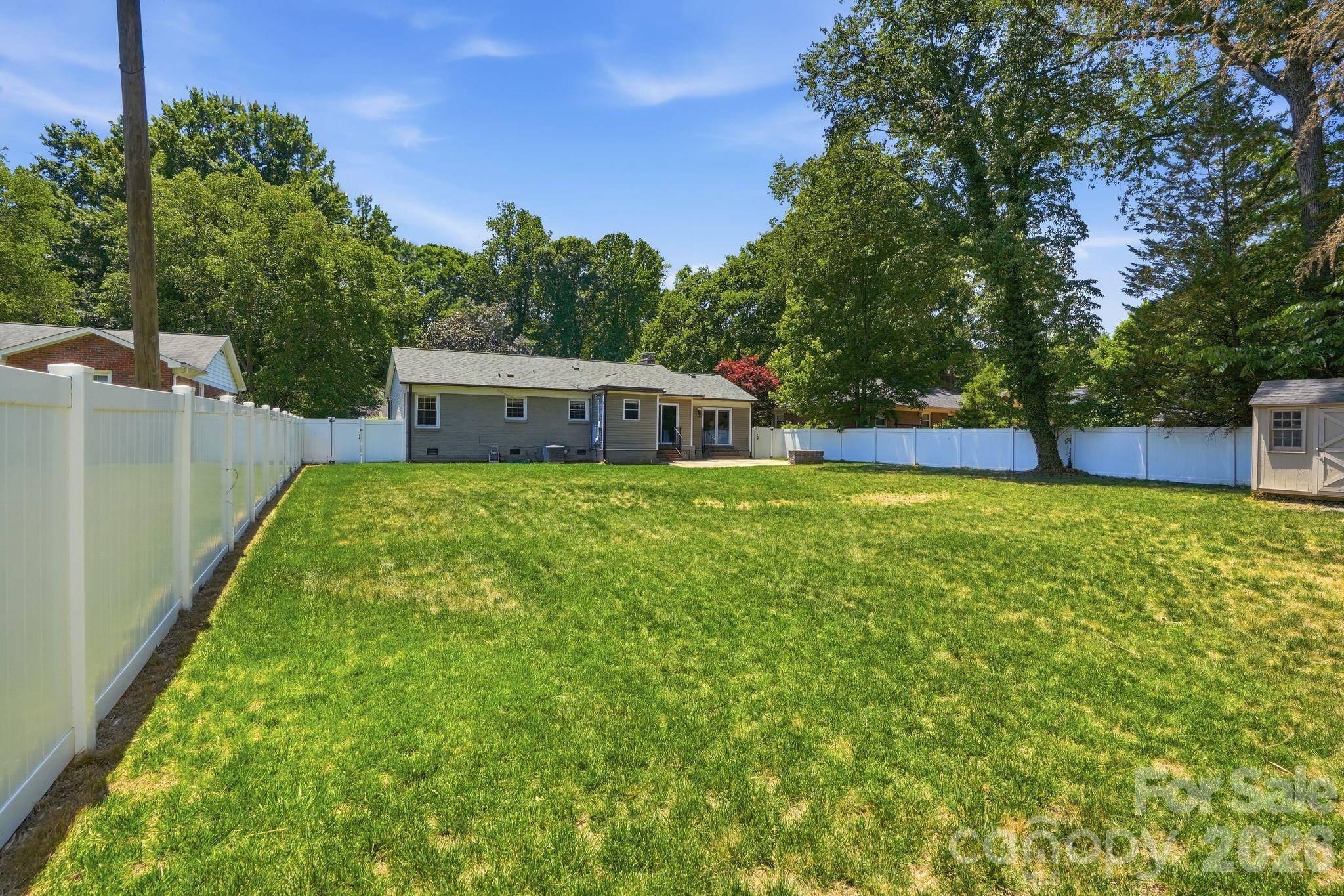 5623 Wedgewood Drive Charlotte NC 28210