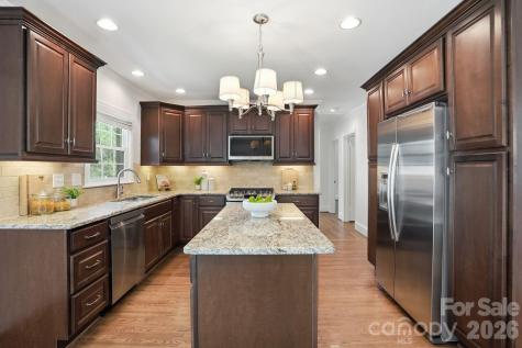 5623 Wedgewood Drive Charlotte NC 28210