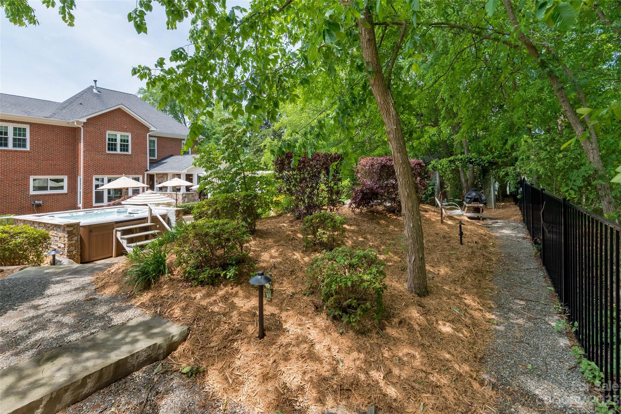 10601 Megwood Drive Charlotte NC 28277