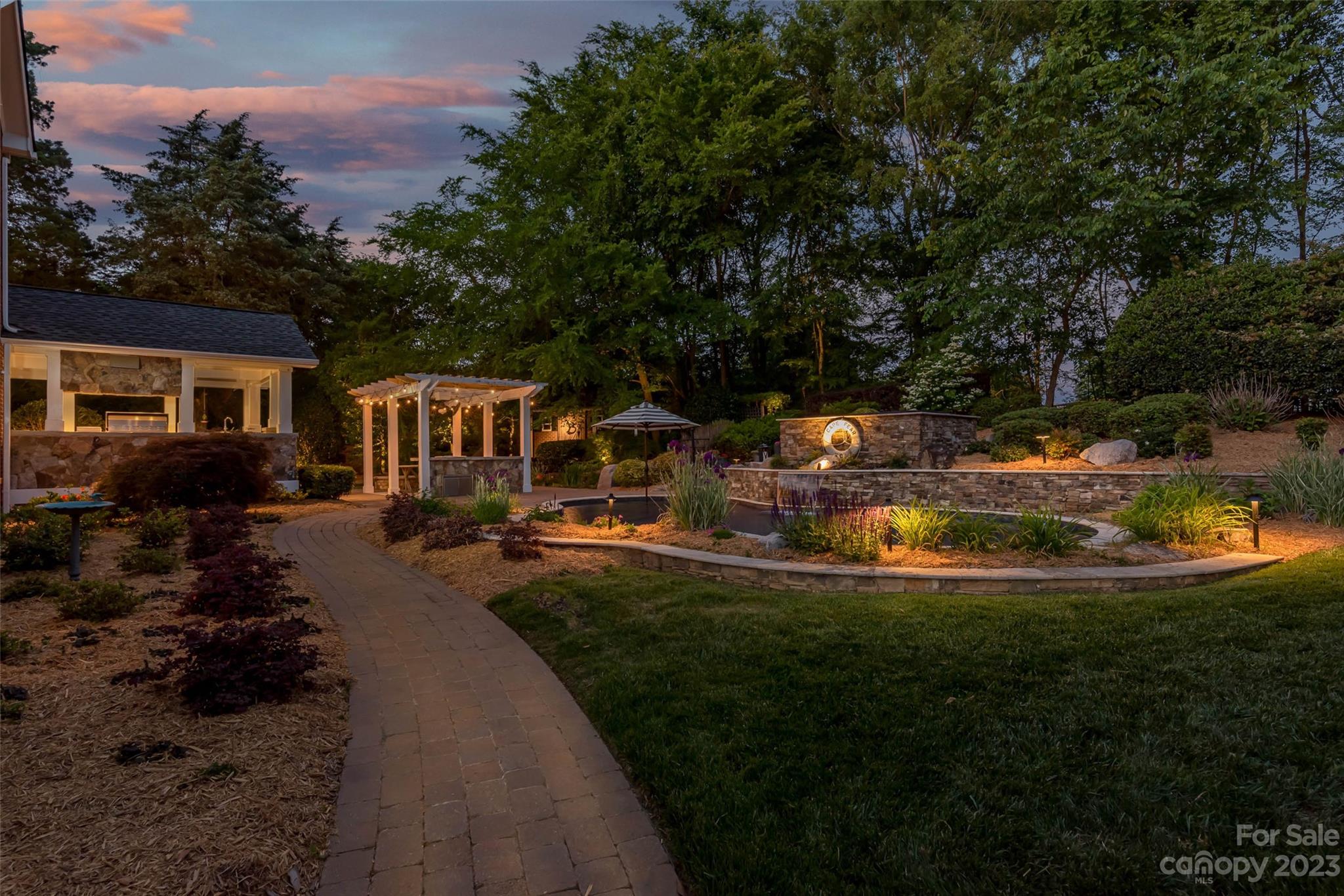 10601 Megwood Drive Charlotte NC 28277