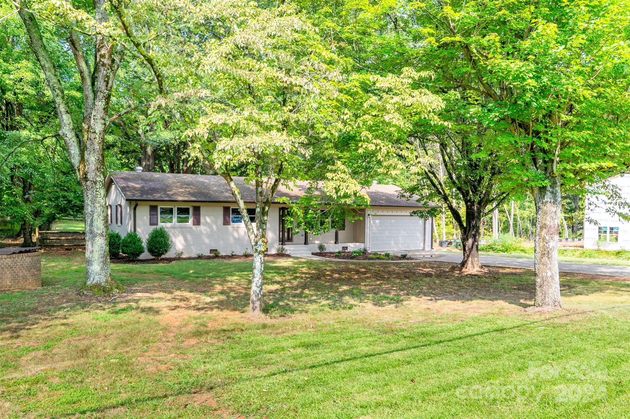 994 Shearers Road Mooresville NC 28115