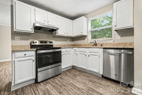 409 Vista Grande Circle Charlotte NC 28226