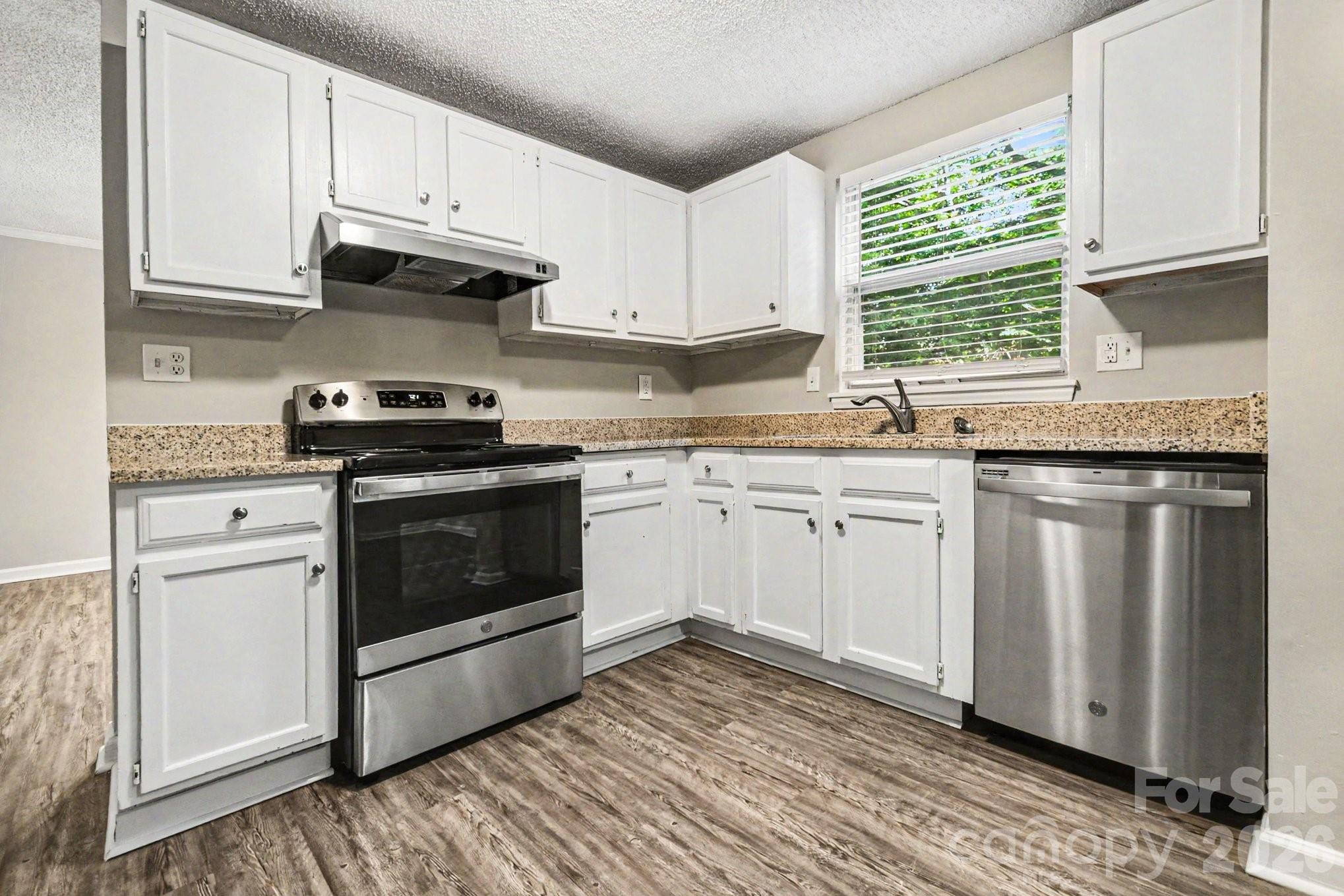 409 Vista Grande Circle Charlotte NC 28226