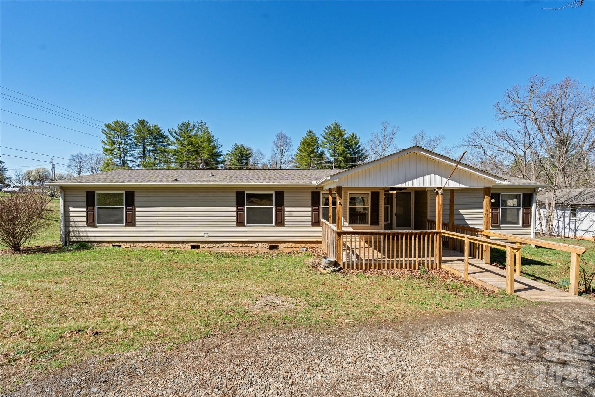 18 Ford Valley Road Weaverville NC 28787