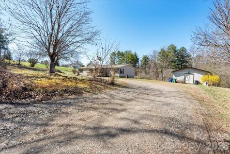 18 Ford Valley Road Weaverville NC 28787
