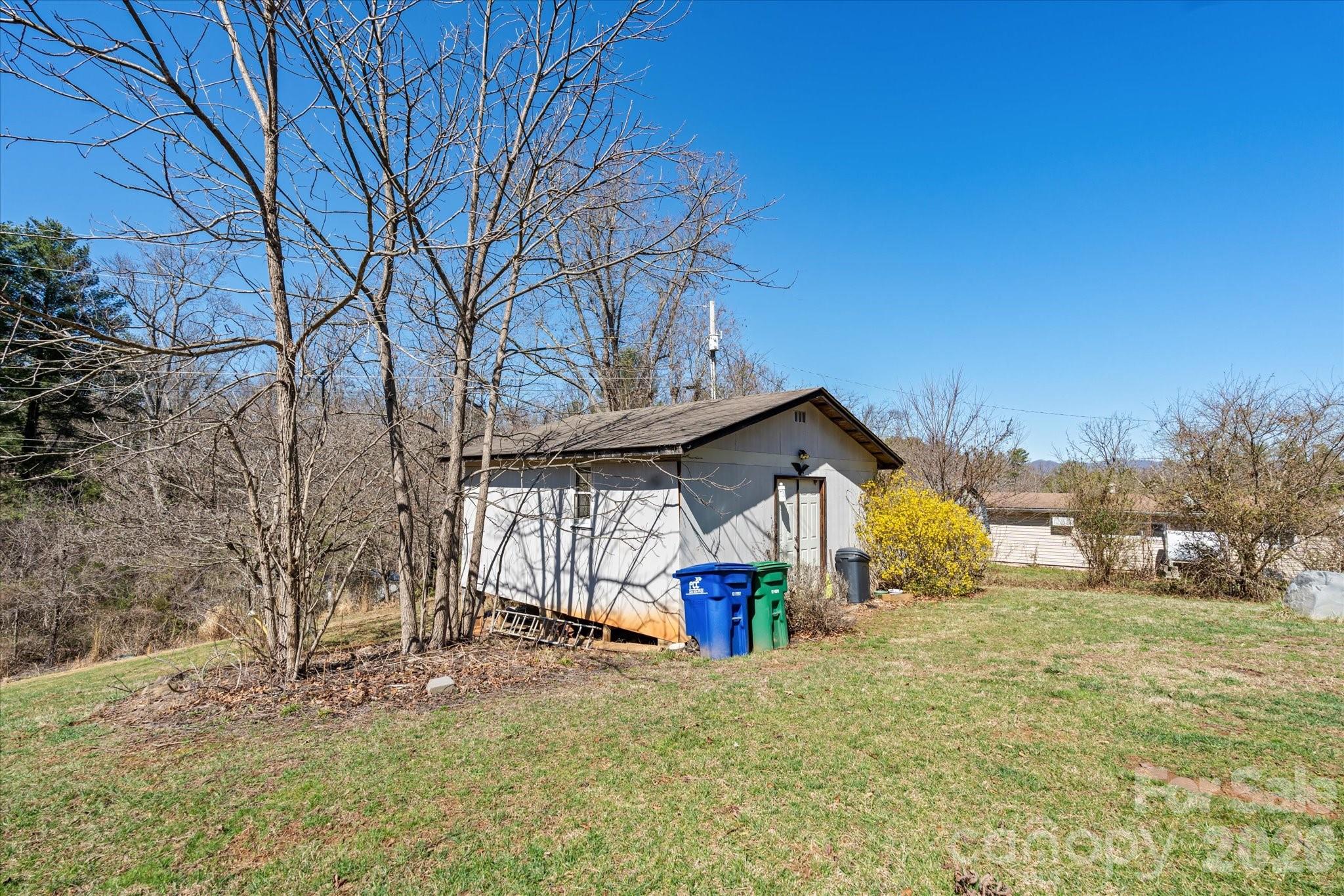 18 Ford Valley Road Weaverville NC 28787