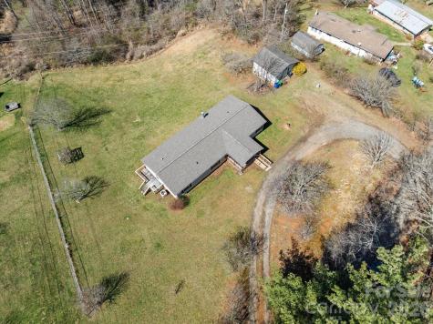 18 Ford Valley Road Weaverville NC 28787