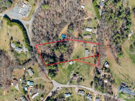 18 Ford Valley Road Weaverville NC 28787