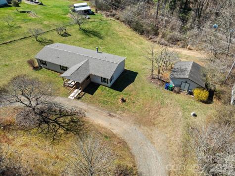 18 Ford Valley Road Weaverville NC 28787