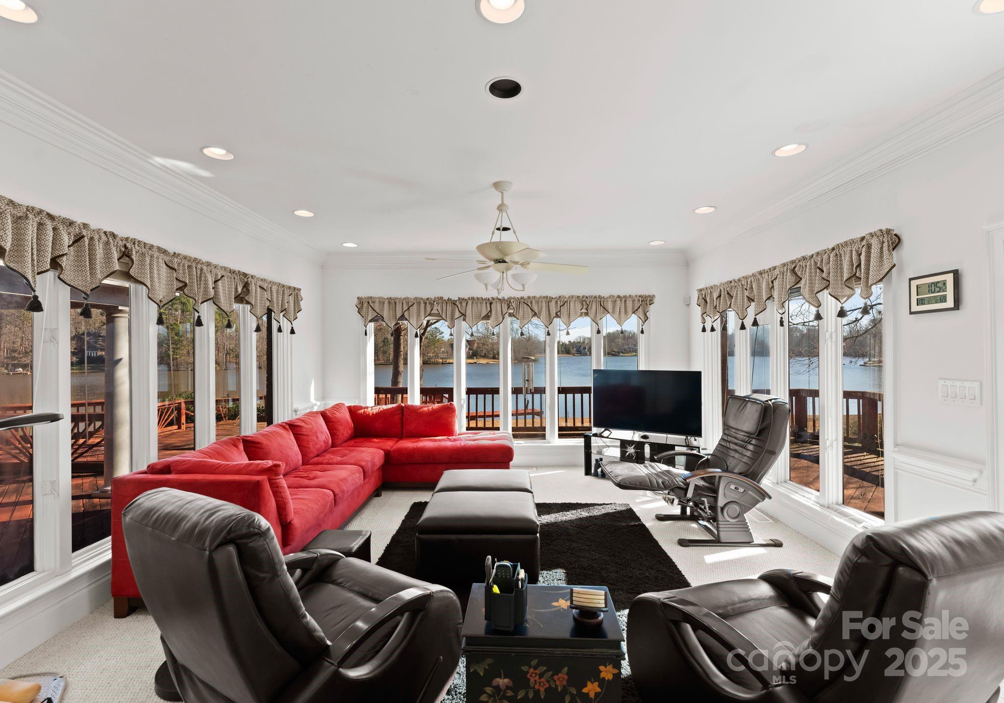 718 Eagle Point Court Matthews NC 28104