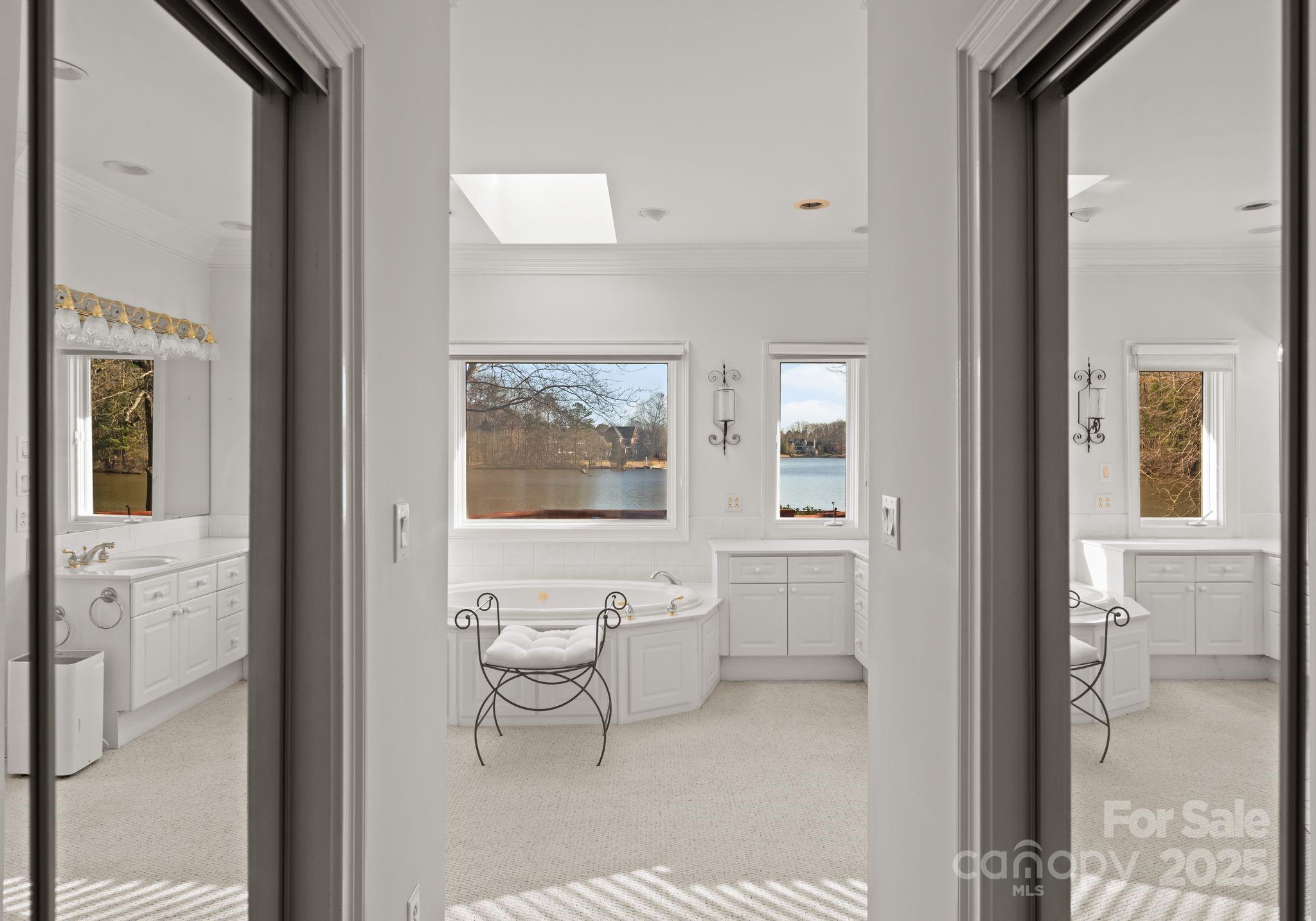 718 Eagle Point Court Matthews NC 28104