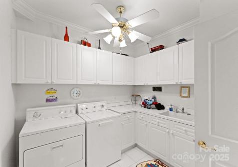 718 Eagle Point Court Matthews NC 28104