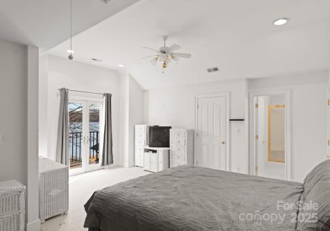 718 Eagle Point Court Matthews NC 28104