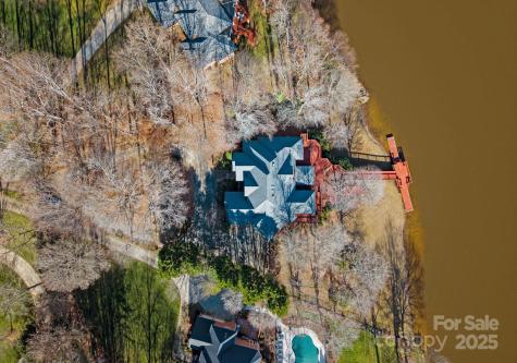 718 Eagle Point Court Matthews NC 28104