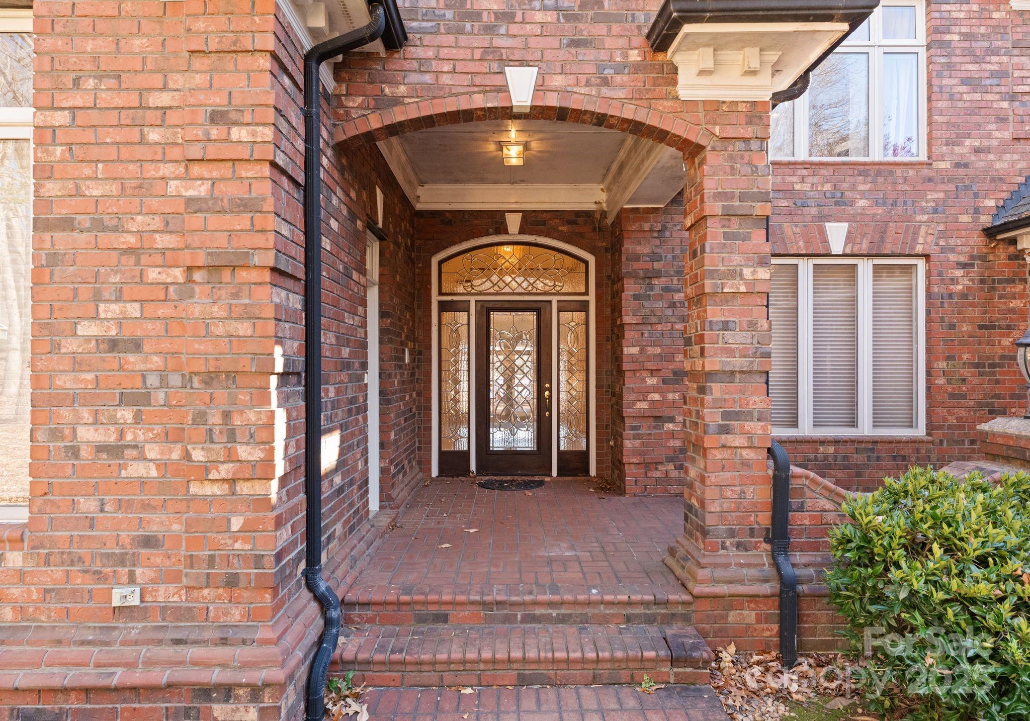 718 Eagle Point Court Matthews NC 28104