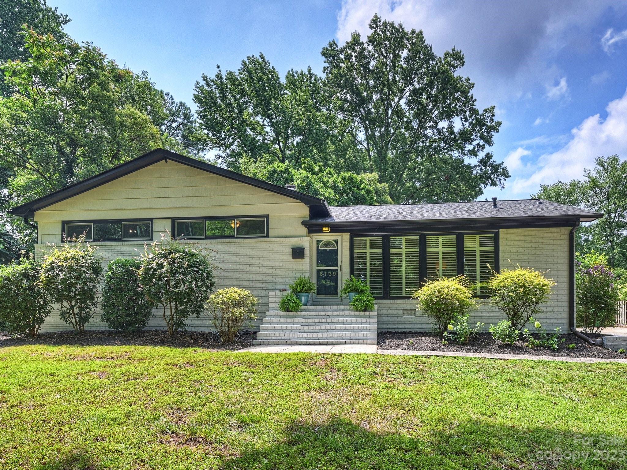 6139 Candlewood Drive Charlotte NC 28210