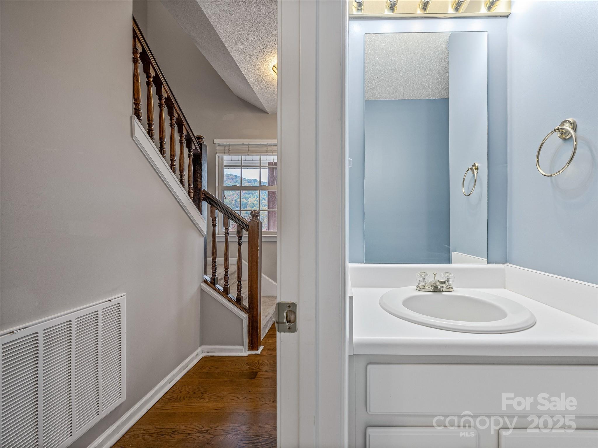 106 Thistle Tree Way Weaverville NC 28787