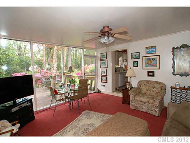 2601 Woodbrook Lane Charlotte NC 28211