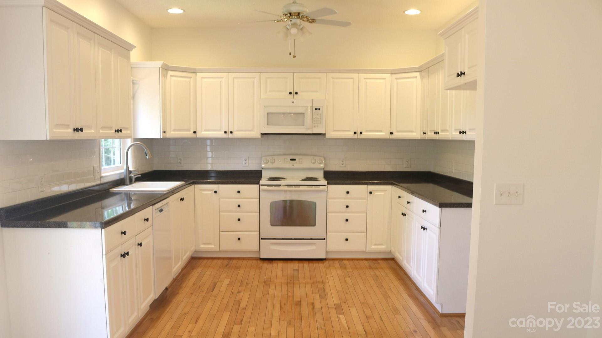 12 Grassy Meadow Drive Candler NC 28715